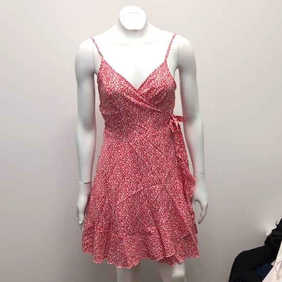 Dresses & Skirts - Adorable Summer Dress Red White Wrap Around NEW